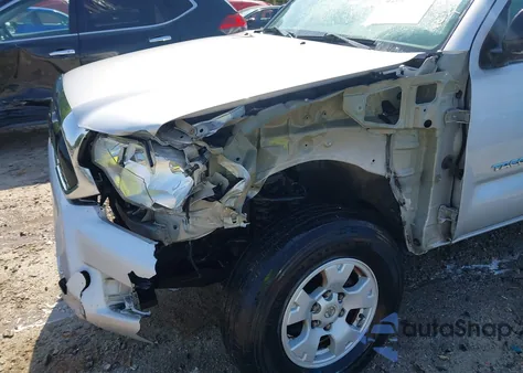 2012 Toyota Tacoma Prerunner V6 z USA, uszkodzony, nr VIN 3TMJU4GN2CM126797